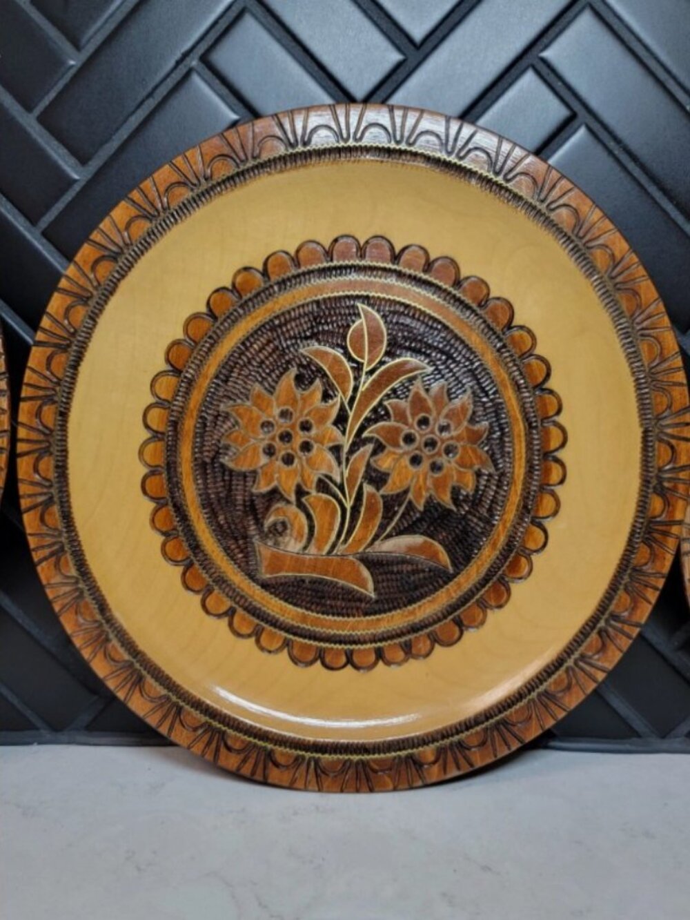 Vintage Polish Folk Art Hand Carved Wooden Plate Set 3- Zakopane Tatra Mountains - Picture 4 of 5